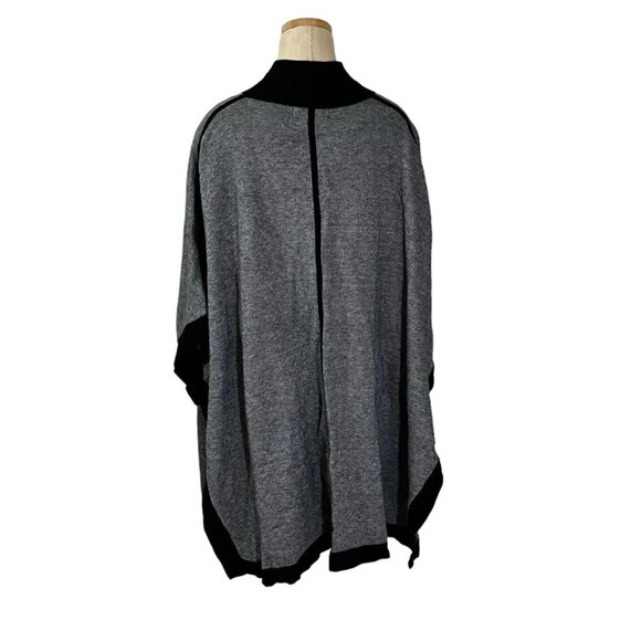 40% off! Banana Republic women's knit poncho cape top size m/l black gray - Picture 5 of 5